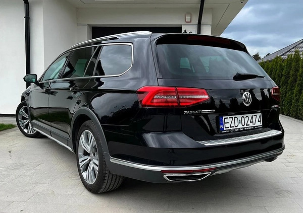 Volkswagen Passat cena 87900 przebieg: 189000, rok produkcji 2018 z Krynica-Zdrój małe 379